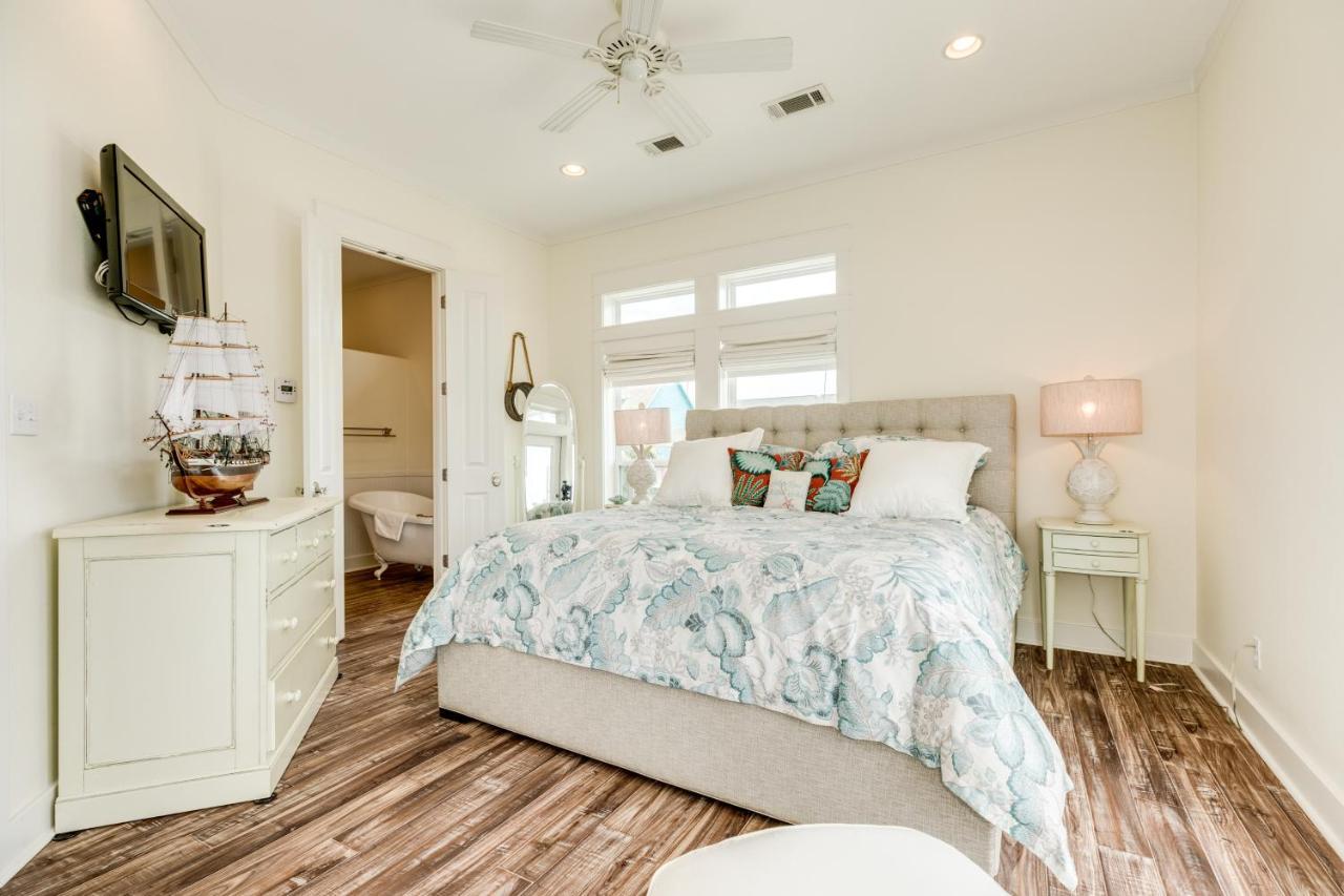 Seaside Luxe Villa Crystal Beach Exterior photo